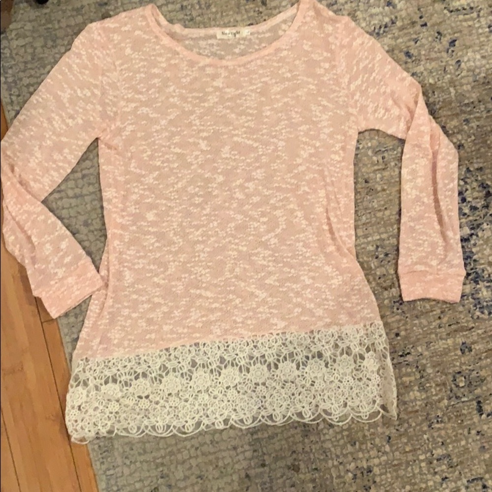 Pink thin sweater with lace bottom